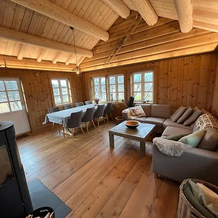 Sveinstogo Holiday home Beitostolen